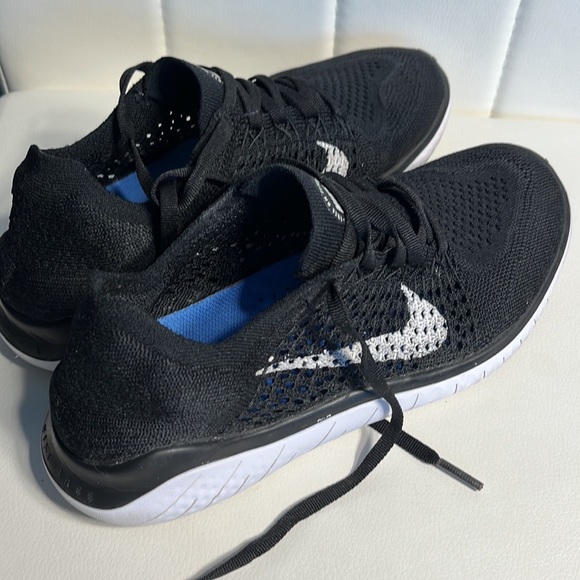 Nike sneakers, size 8 - Picture 7 of 7